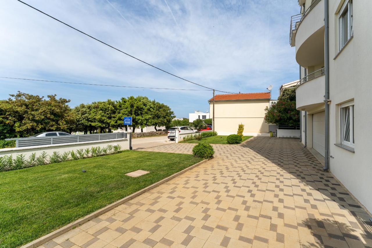 Villa Mirela Petrcane Exterior photo